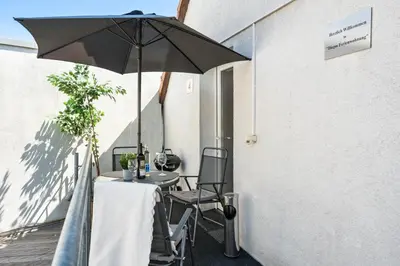 Ein Balkon oder eine Terrasse in der Unterkunft MOLA Apartments-Moderne Ferienwohnung im Herdecker Zentrum für 3 Personen-mit Balkon-Grill-Gratis Parkplatz-WLAN