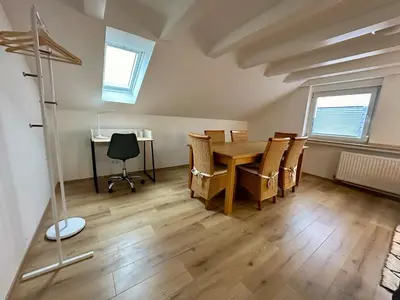 Grundriss der Unterkunft Helle 2-Zimmer Ferienwohnung mit 4 Betten, Nähe Innenstadt in ruhiger Lage