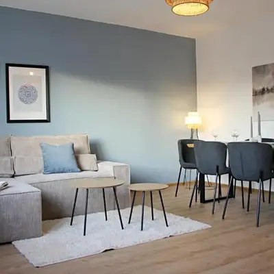 Große 6 Personen Wohnung I Balkon I zentral I Boxspringbett I Wifi