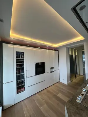 Küche/Küchenzeile in der Unterkunft Private Loft with Rooftop & Jacuzzi in City Center