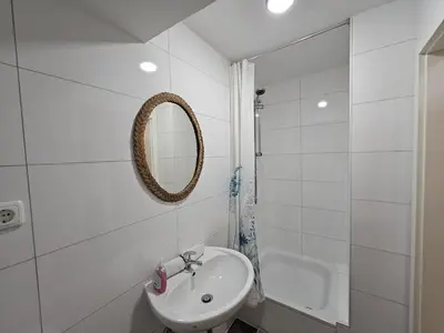 Ein Badezimmer in der Unterkunft homes of ruhr - Monteurwohnung Meißel