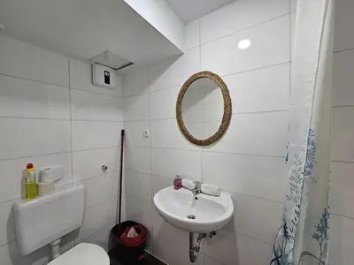 Ein Badezimmer in der Unterkunft homes of ruhr - Monteurwohnung Meißel