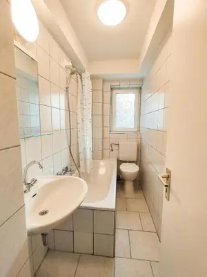 Ein Badezimmer in der Unterkunft homes of ruhr - Monteurwohnung Hafenkiez
