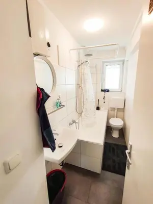 Ein Badezimmer in der Unterkunft homes of ruhr- Monteurwohnung Pilsken
