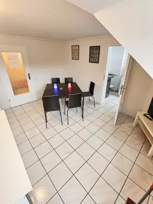 Ein Sitzbereich in der Unterkunft homes of ruhr- Monteurwohnung Kabuff
