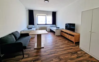 TV/Unterhaltungsangebot in der Unterkunft BS Oberhausen Comfort Zentral-Apartment
