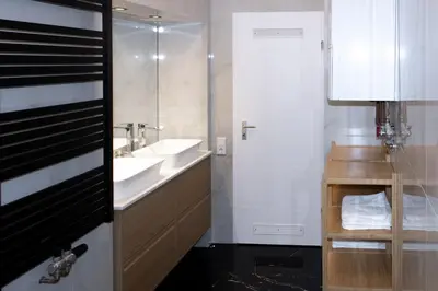 Ein Badezimmer in der Unterkunft Modernes 3 Zimmer Apartment !