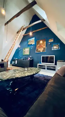 TV/Unterhaltungsangebot in der Unterkunft Fachwerk Maisonette Wohnung mit Stadtblick