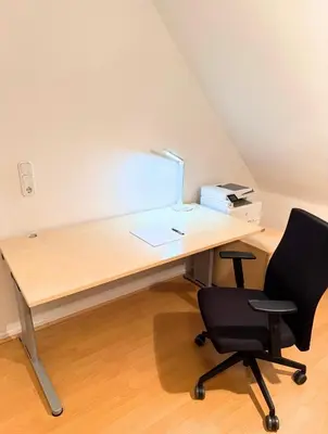 Grundriss der Unterkunft Moderne Wohnung mit Arbeitsplatz, Netflix, Nespresso & privatem Stellplatz