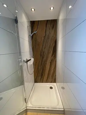 Ein Badezimmer in der Unterkunft Gemütliches Doppelzimmer in ruhiger Lage