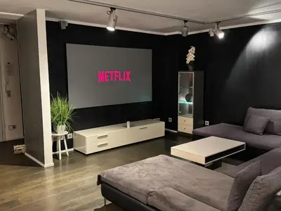 TV/Unterhaltungsangebot in der Unterkunft 4 Zimmer Luxus Apartment mit Sauna und Heimkino
