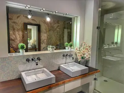 Ein Badezimmer in der Unterkunft 4 Zimmer Luxus Apartment mit Sauna und Heimkino