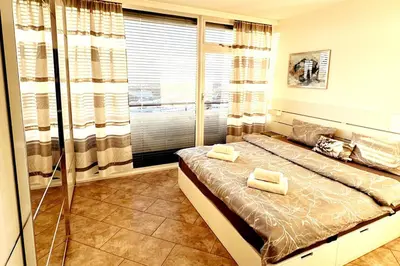 Ein Bett oder Betten in einem Zimmer der Unterkunft 2 Zimmer Wohnung für 2
