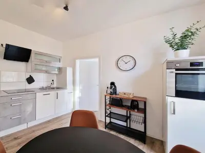 Küche/Küchenzeile in der Unterkunft stayVision LS1 Wohnung 8 - 1 bedroom - 4 guests - top Wi-Fi