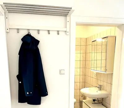 Ein Badezimmer in der Unterkunft 2,5 Zimmer Wohnung am Wuppertaler Opernhaus