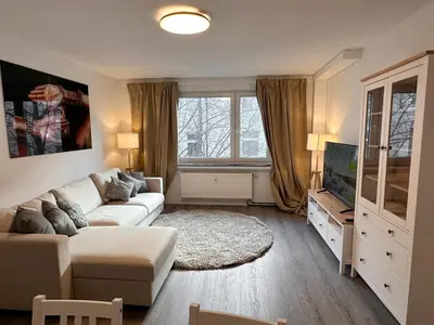 TV/Unterhaltungsangebot in der Unterkunft Beautiful flat with living room and kitchen sleeps 4p on separate beds and 2p on sofa