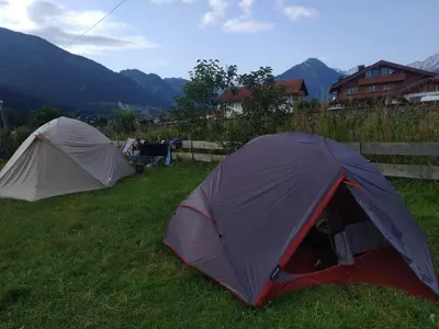 Naturlandschaft in der Nähe des Campingplatzes