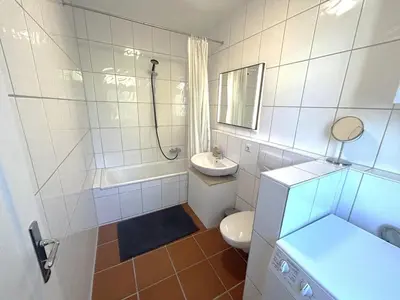 Ein Badezimmer in der Unterkunft Enchanting House in Wuppertal