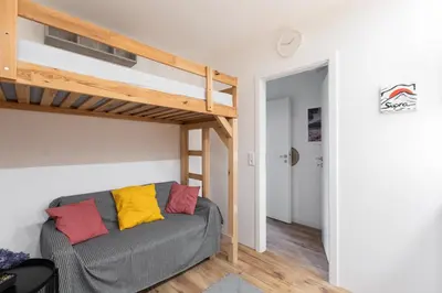Ein Bett oder Betten in einem Zimmer der Unterkunft - Zen Haven Luxurious 3-Room Japanese-Themed Apartment with King-Size Beds, Balcony, Bamboo Accents, Entertainment Galore & Private Parking - Near Airport & Train Station -