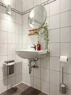 Ein Badezimmer in der Unterkunft Zentrales City-Apartment mit Free WiFi & Self Check-In & Balkon