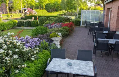 Ein Garten an der Unterkunft Hotel Restaurant Lütkebohmert