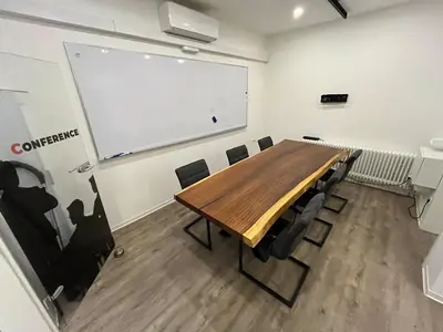 Der Geschäftsbereich oder Konferenzraum in der Unterkunft Fuchsbau Event- und Fotoapartment