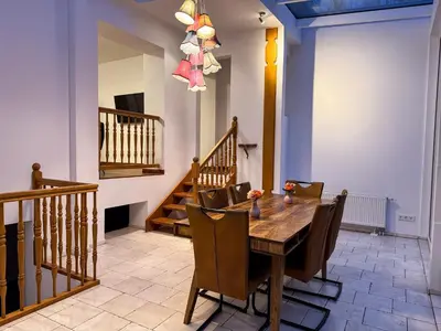 Grundriss der Unterkunft T&K Apartments - 8 Room Detached house - 6 min to Messe DUS - Private Parking