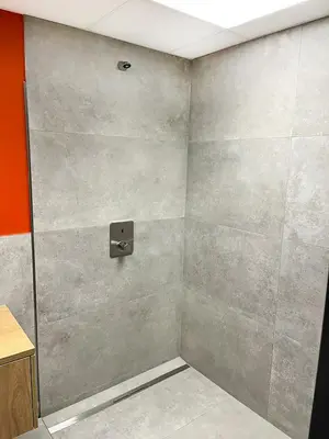Ein Badezimmer in der Unterkunft Erlebniswelt Resort Apartment 10