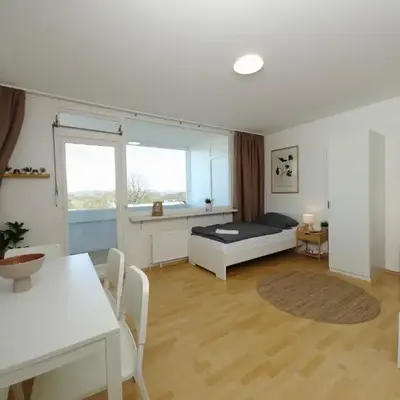 6 Bed Apartment For Work Crews