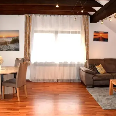 Royal Home - Geräumige Ferienwohnung mit Balkon nahe Seepark Lünen und Dortmund!