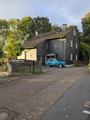 Das Gebäude in dem sich die Ferienwohnung befindet