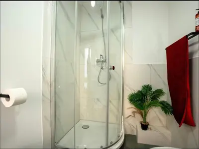 Ein Badezimmer in der Unterkunft Livemore24 - Apartment 4 in Herten West 24-7 Check-in