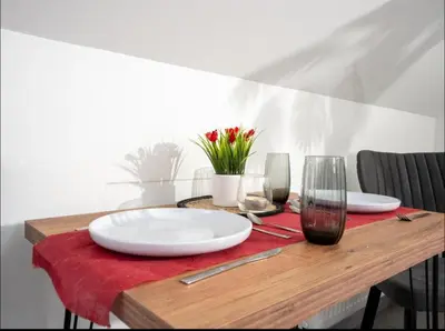 Getränke in der Unterkunft Livemore24 - Apartment 3 in Oer-Erkenschwick WLAN