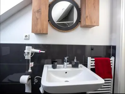 Ein Badezimmer in der Unterkunft Livemore24 - Apartment 3 in Oer-Erkenschwick WLAN