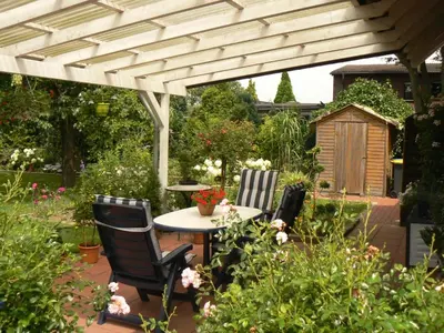 Ein Garten an der Unterkunft Haus Datteln