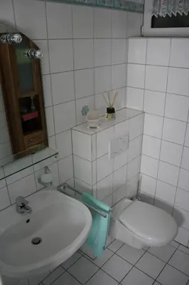 Ein Badezimmer in der Unterkunft WupperApart