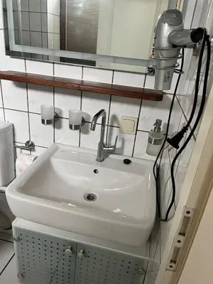 Ein Badezimmer in der Unterkunft Winter's Retreat Apartment, privater Eingang und kostenloser Parkplatz