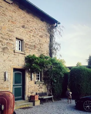 Das Gebäude in dem sich die Ferienwohnung befindet