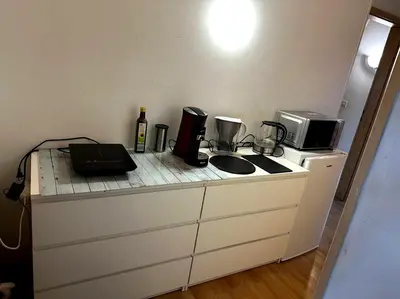 Küche/Küchenzeile in der Unterkunft Ruhiges Apartment, Parkplätze & gute Anbindung City, Messe, Autobahn