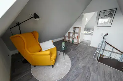 Ein Sitzbereich in der Unterkunft Exklusive Business-Maisonette - Luxus und Top-Lage