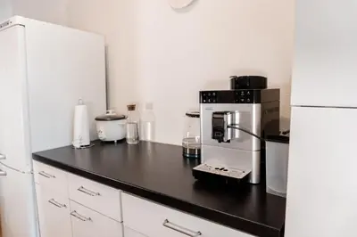 Küche/Küchenzeile in der Unterkunft M House HA City Privatzimmer Self Check-In