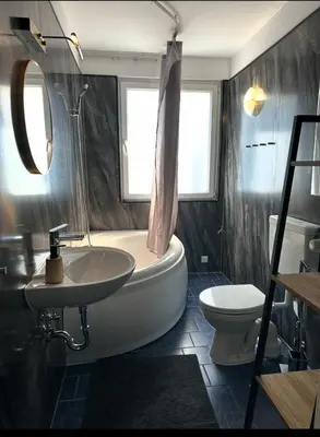Ein Badezimmer in der Unterkunft Monteurswohnung am Schloß 3