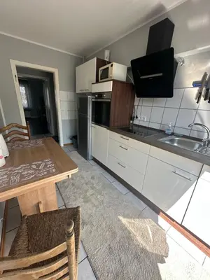 Küche/Küchenzeile in der Unterkunft Monteurswohnung am Schloß 3
