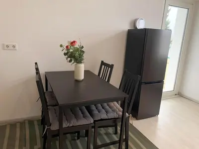 Küche/Küchenzeile in der Unterkunft Schöne Altbauwohnung in Wuppertal