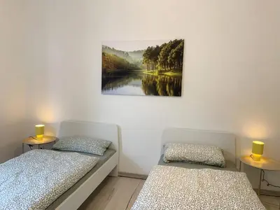 Ein Bett oder Betten in einem Zimmer der Unterkunft Schöne Altbauwohnung in Wuppertal