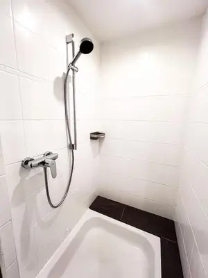 Ein Badezimmer in der Unterkunft Krefeld House - Linn 20 Min to DUS AIRPORT & MESSE