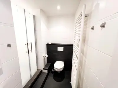 Ein Badezimmer in der Unterkunft Krefeld House - Linn 20 Min to DUS AIRPORT & MESSE