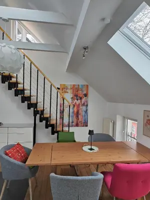 Ein Sitzbereich in der Unterkunft Im Löwental Galeriewohnung an der Ruhr, 2 Schlafzimmer auf 2 Ebenen