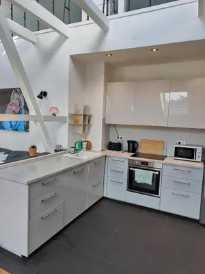 Küche/Küchenzeile in der Unterkunft Im Löwental Galeriewohnung an der Ruhr, 2 Schlafzimmer auf 2 Ebenen