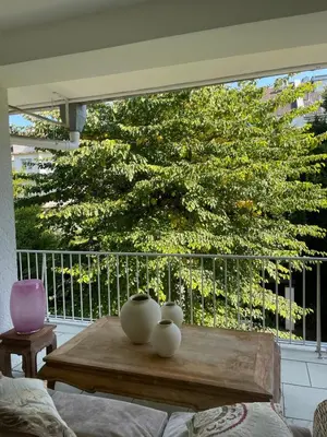 Ein Balkon oder eine Terrasse in der Unterkunft Luxus Wohnen am Rhein nah der Messe